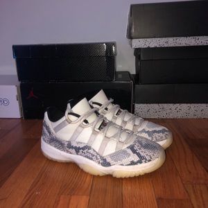 Jordan 11 Low “Snakeskin”